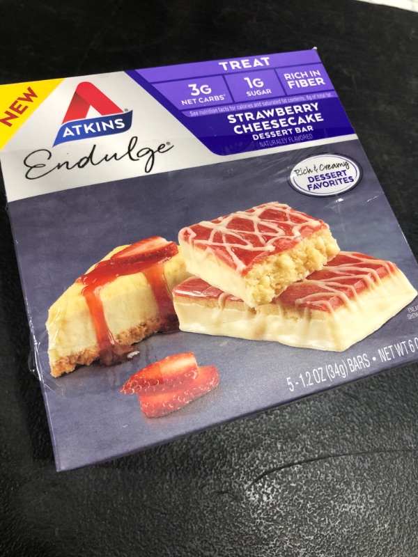 Photo 2 of 2 Pack - Atkins Endulge Treat Strawberry Cheesecake Dessert Bar, 6 Ounce (5 Bars)
Expired 7/5/2022
