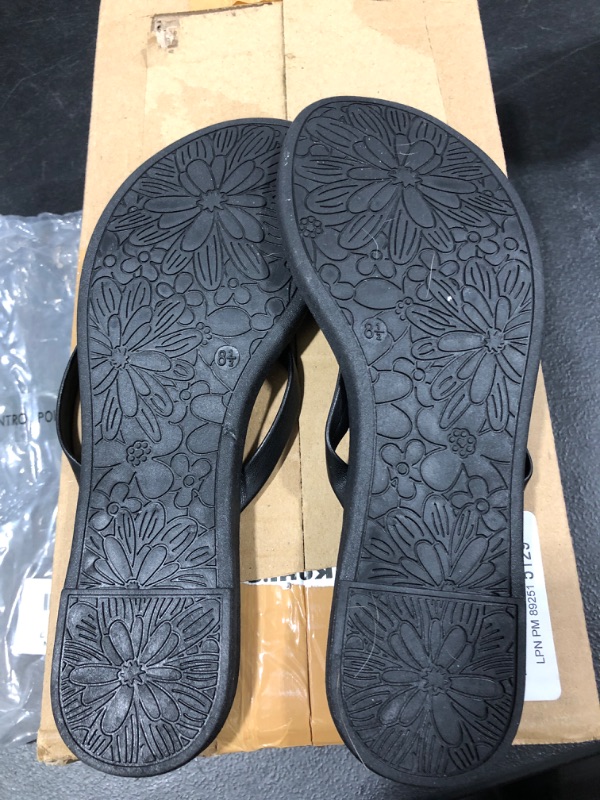 Photo 1 of CentroPoint Women's T-strap Thong Flat Flip Flops Casual Thin Strap Sandals Single Layer Premier Leather Shoes For Summer Outdoor, Size 8 1/2
