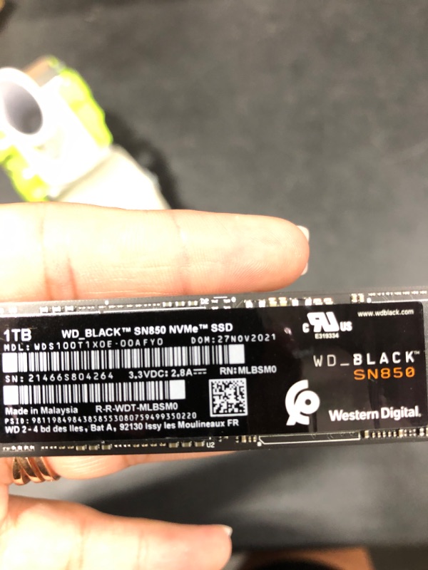 Photo 3 of WD_BLACK 1TB SN850 NVMe Internal Gaming SSD Solid State Drive - Gen4 PCIe, M.2 2280, 3D NAND, Up to 7,000 MB/s - WDS100T1X0E
