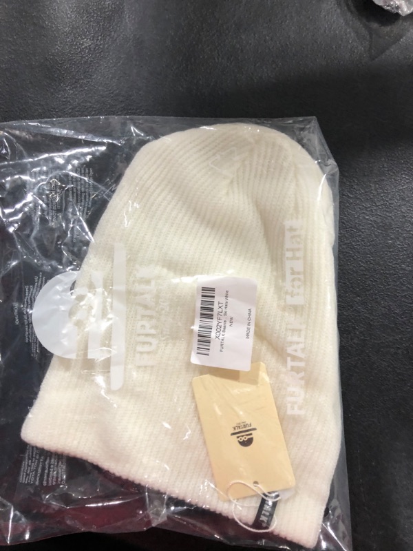 Photo 1 of FURTALK BEANIE WHITE