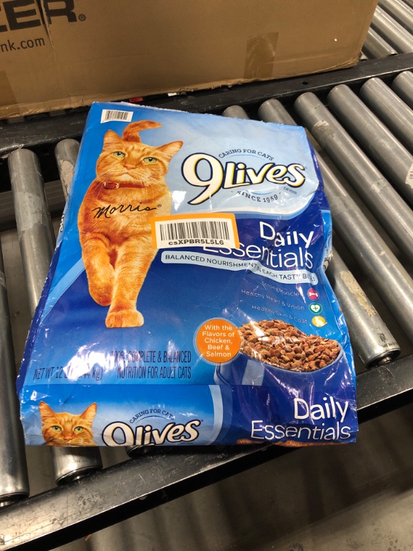 Photo 2 of 9Lives Daily Essentials Dry Cat Food, 12 Pound Bag BB 05 27 2022 