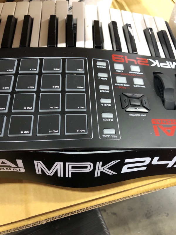 Photo 4 of AKAI Professional MPK249 - USB MIDI Keyboard Controller with 49 Semi Weighted Keys, Assignable MPC Controls, 16 Pads and Q-Links, Plug and Play
FOR PARTS ONLY!!!!