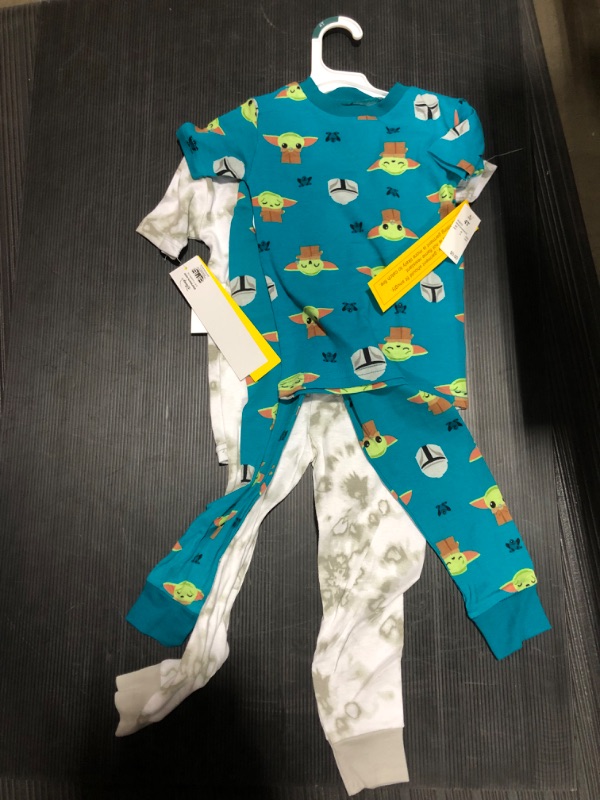 Photo 3 of 4T Toddler Boys' 4pc Star Wars Baby Yoda Snug Fit Pajama Set -
