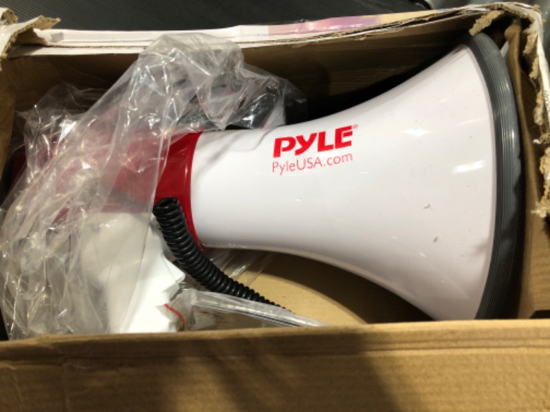 Photo 2 of Pyle PMP58U Professional Piezo Dynamic 50-Watt Megaphone with USB