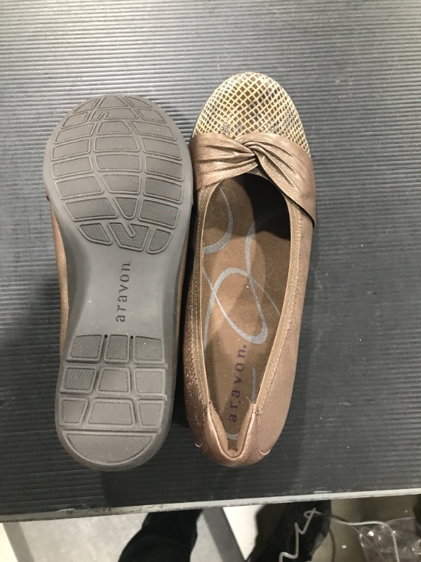 Photo 3 of Aravon Women's Andrea-AR Ballet Flat / Size 8.5