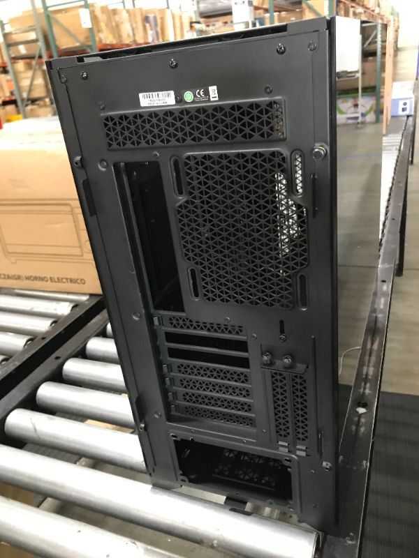 Photo 1 of Corsair Value Select CC-9011210-WW Airflow Mid-Tower Tempered Glass ATX PC Case; Black

