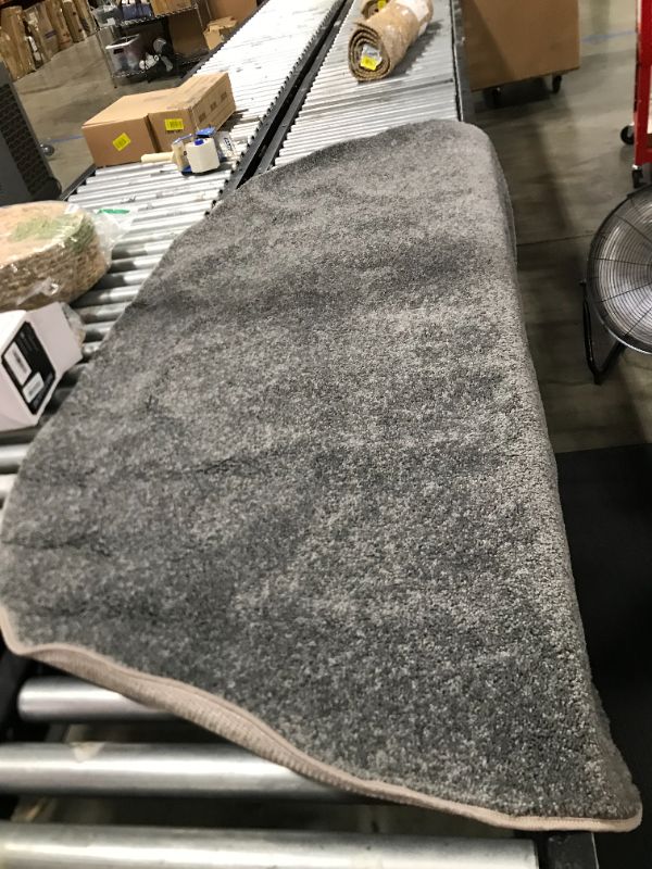 Photo 1 of Area Rug Grey 