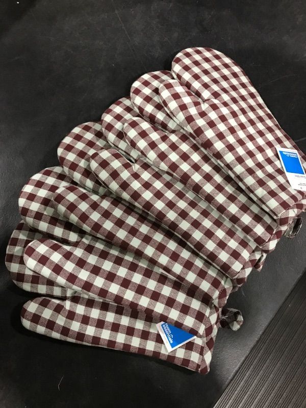 Photo 3 of (2 PACK) Cotton Check Oven Mitt - Room Essentials™

