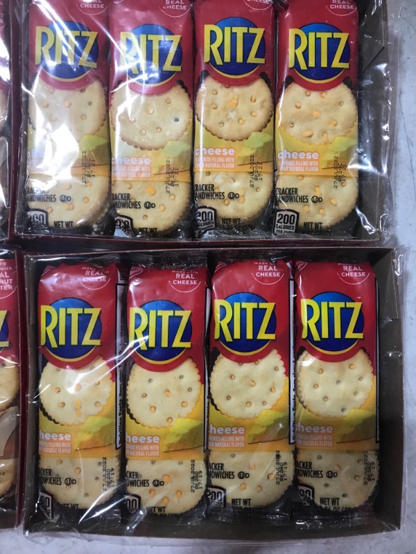 Photo 6 of (4 PACK) Nabisco Ritz Cracker Sandwiches, Cheese and peanut butter, 10.8 oz
