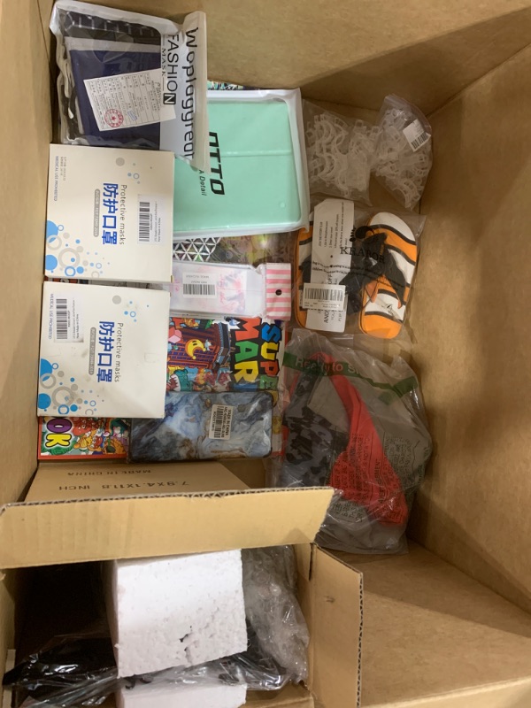 Photo 1 of BOXLOT BUNDLE OF GENERAL MERCHANDISE 