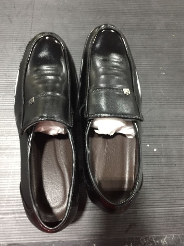 Photo 1 of misc mens shoes
unknown size