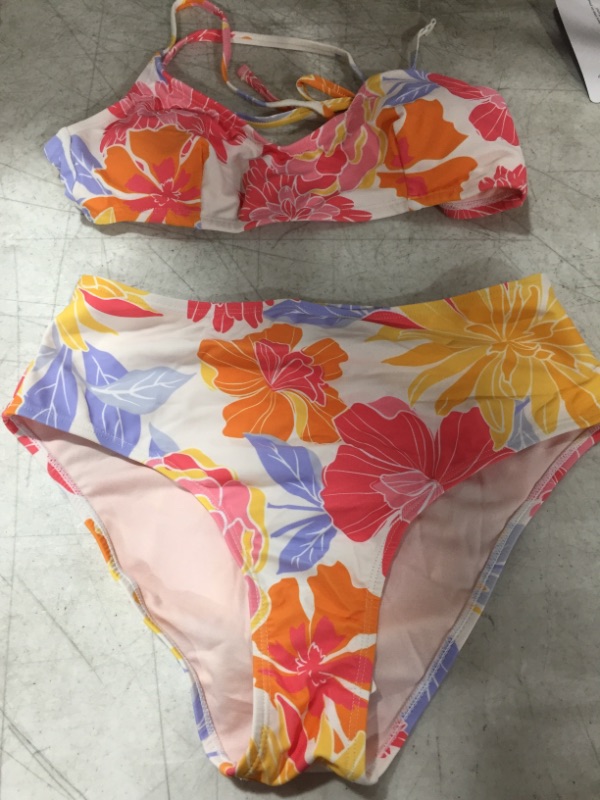 Photo 2 of CUPSHE 2 PC BATHING SUIT MEDIUM