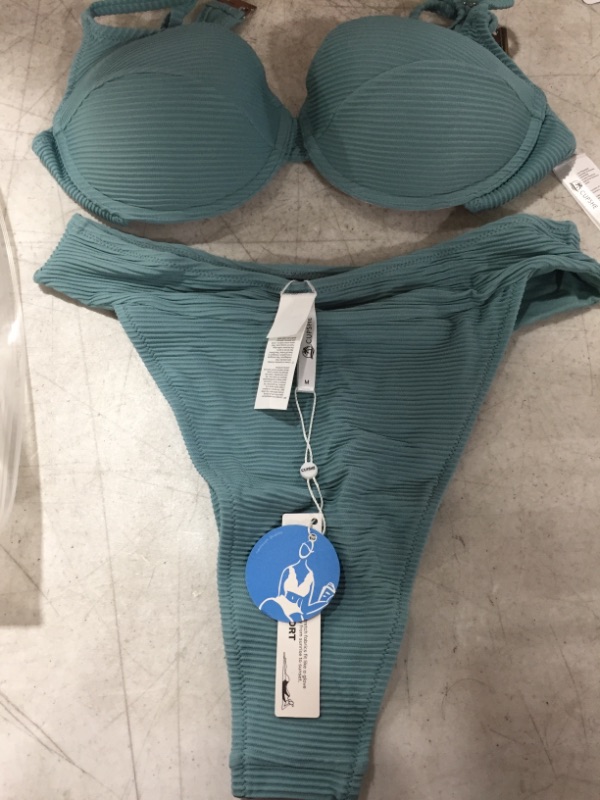 Photo 1 of CUPSHE 2 PC BATHING SUIT