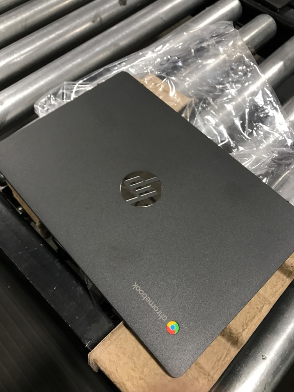 Photo 1 of HP Chromebook 11-inch Laptop - MediaTek - MT8183 - 4 GB RAM - 32 GB eMMC Storage - 11.6-inch HD Display - with Chrome OS™ - (11a-na0010nr, 2020 model)
