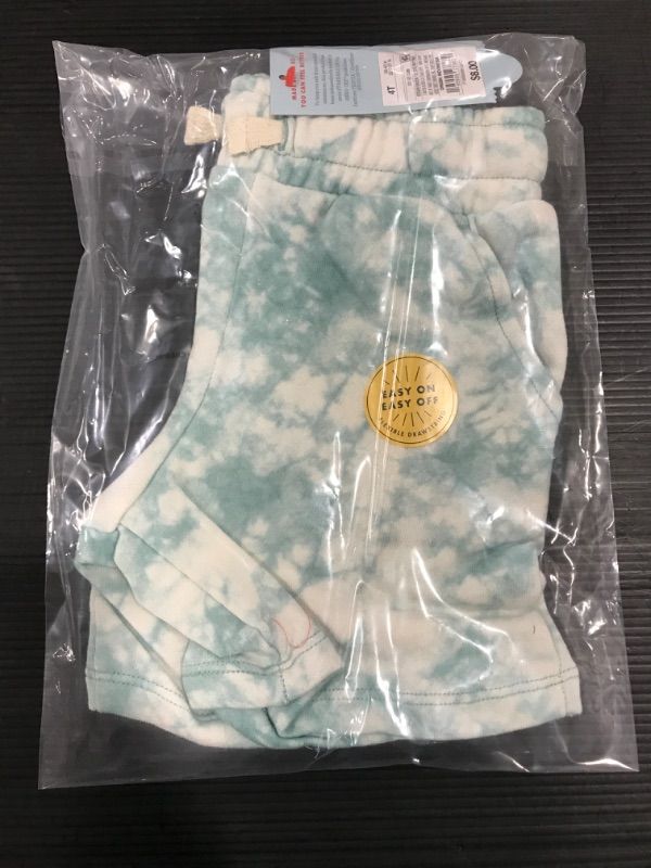 Photo 1 of Toddler Mid-Length Knit Shorts - Cat & Jack™ (4T)
 
