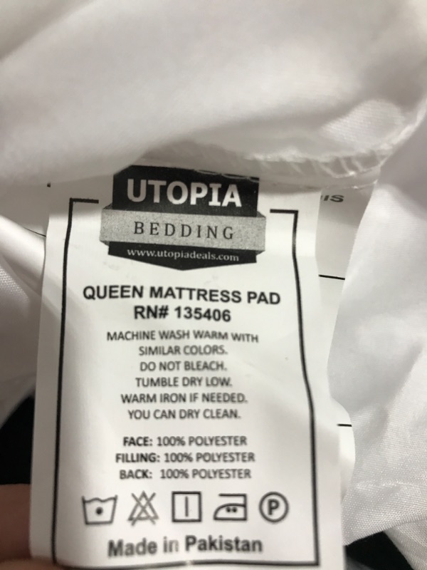 Photo 3 of [Size Queen] Utopia Bedding Quilted Fitted Mattress Pad Elastic Fitted [White]