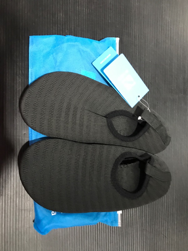 Photo 3 of [Size 9] IceUnicorn Water Shoes Quick Dry Swim Aqua Barefoot Socks for Women