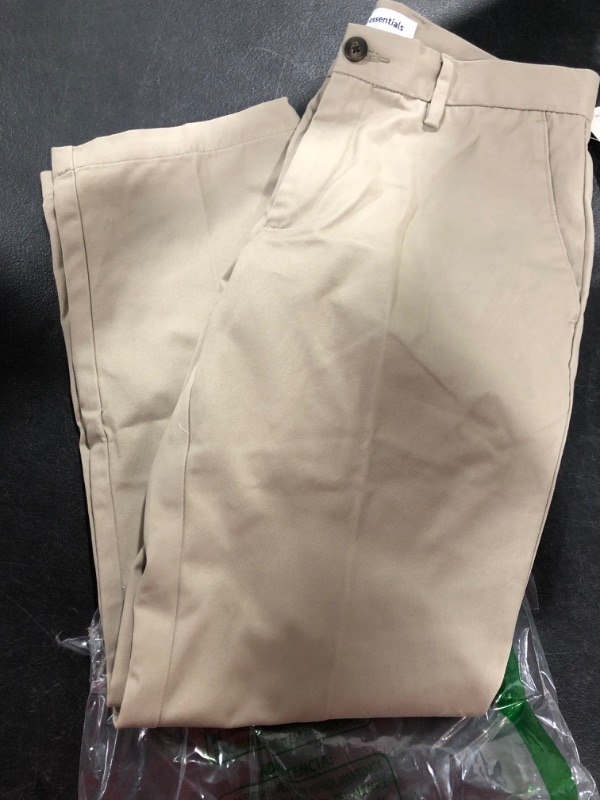 Photo 1 of 30W x 28L Amazon essentials kahki pants
