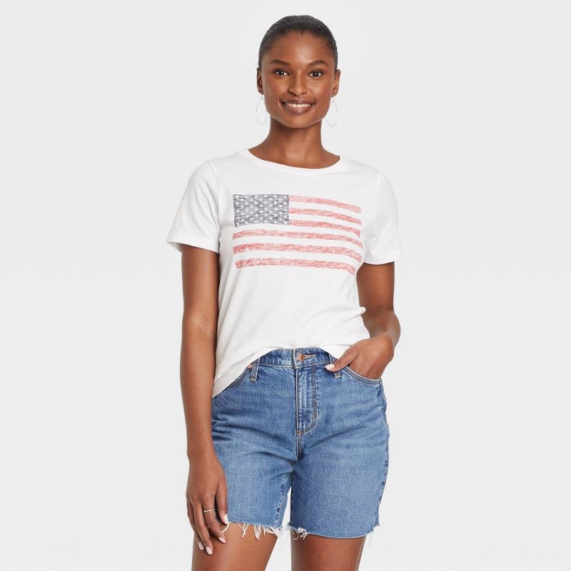 Photo 1 of 2 PACK Women's American Flag Short Sleeve Graphic T-Shirt - MEDIUM 
