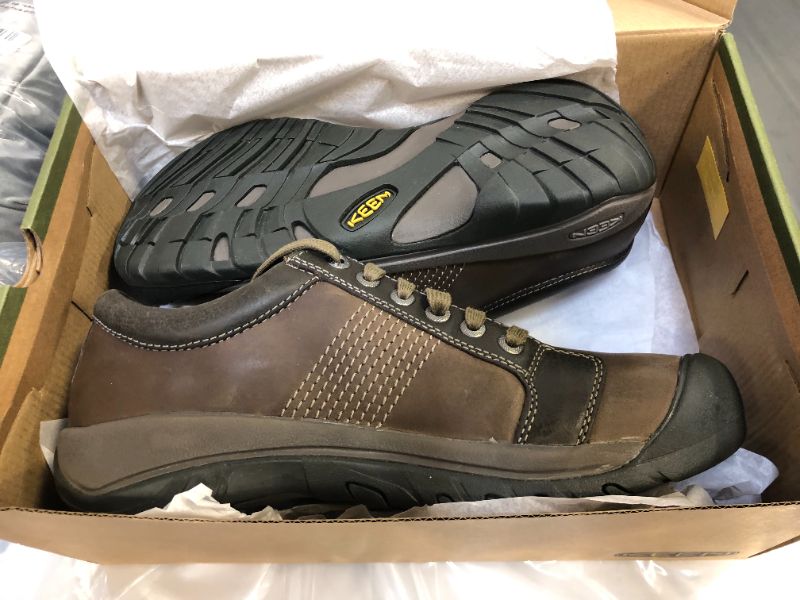 Photo 2 of KEEN Men's Austin Low Height Leather Sneaker SIZE 11
