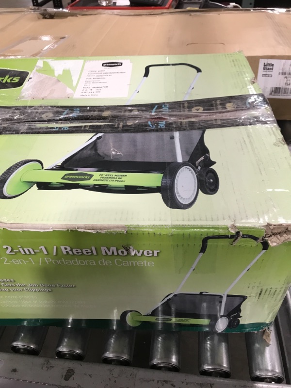 Photo 2 of "GreenWorks 25072 20-Inch 2-in-1 Push Reel Lawn Mower W/ Grass Catcher"