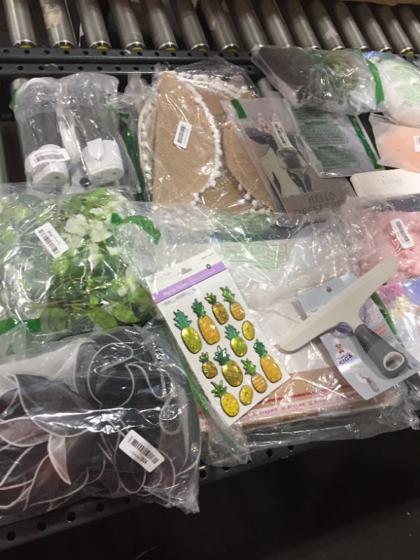 Photo 1 of Assorted Box Lot 
