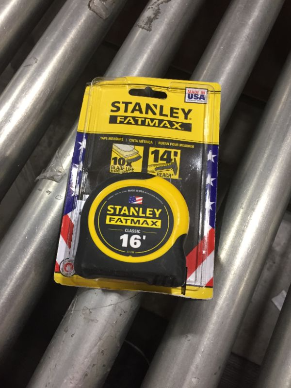 Photo 2 of 16 ft. FATMAX Tape Measure
