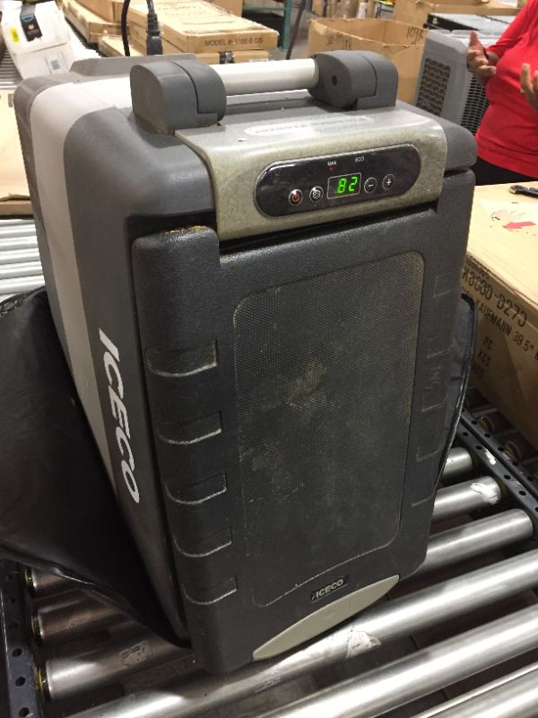 Photo 2 of ICECO JP50 12V Refrigerator Portable Fridge Freezer

