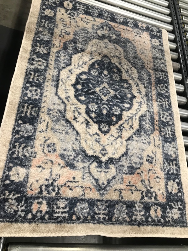 Photo 1 of 2'6 X 5' APPROX 
DECORATION RUG