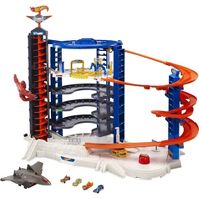 Photo 1 of Hot Wheels Super Ultimate Garage Playset SELLING FOR PARTS MISSING COMPLETE SET

