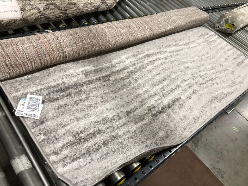 Photo 1 of 5 FT WIDTH HOME AREA RUG, GREY