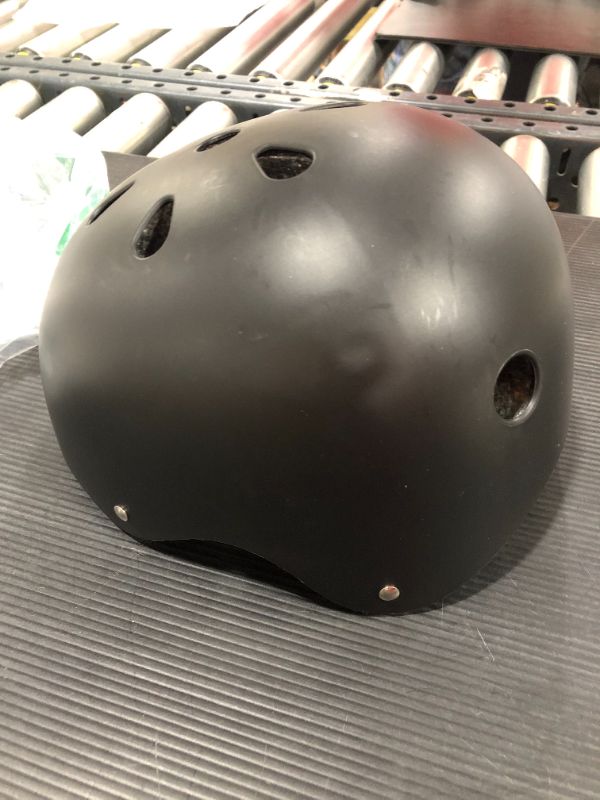 Photo 1 of PRO-mounts E-scooter Helmet--- size medium
