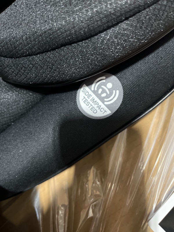 Photo 5 of Evenflo Gold Revolve360 Rotational Convertible Car Seat 