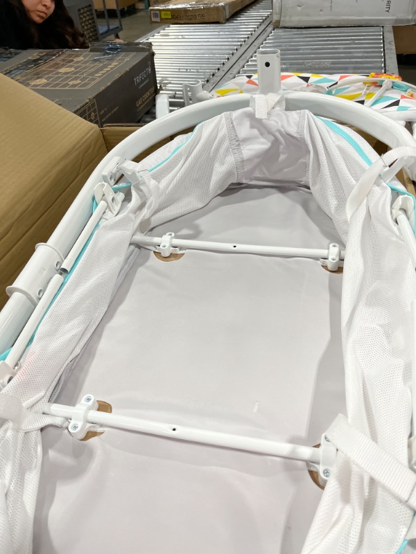 Photo 3 of Fisher-Price Soothing Motions Bassinet, Windmill 