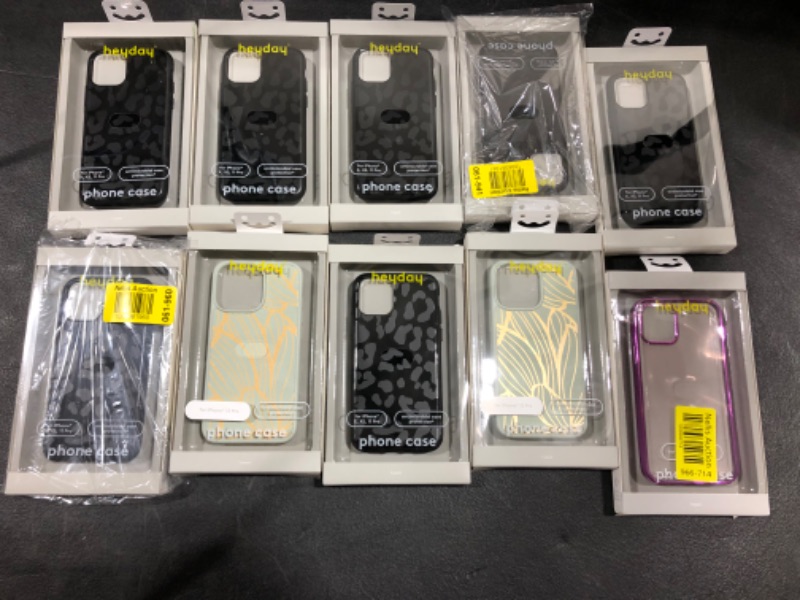 Photo 1 of BUNDLE OF IPHONE CASES PACK OF 10 MIX 