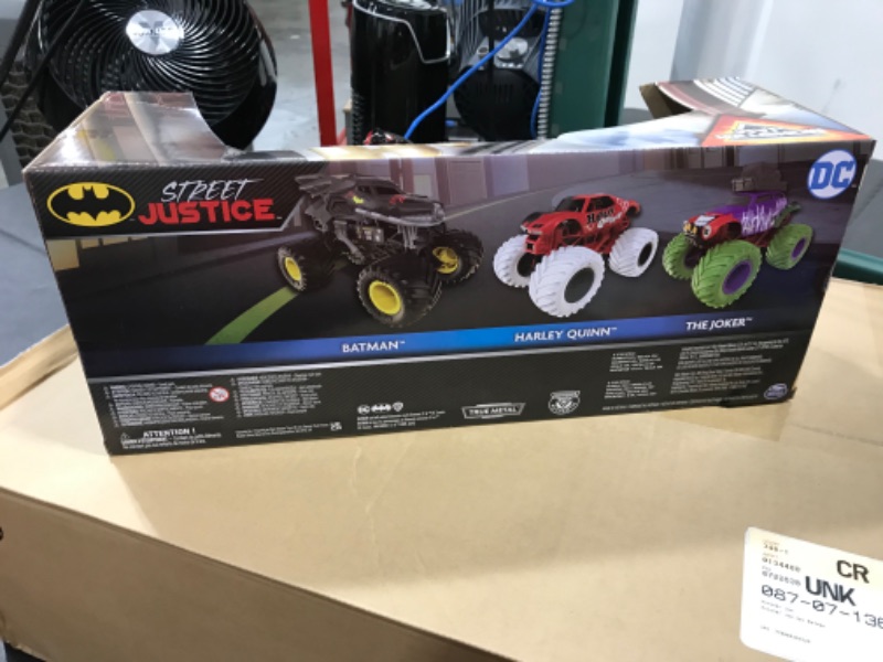 Photo 1 of Monster Jam Batman Street Justice 3-pk Bundle


