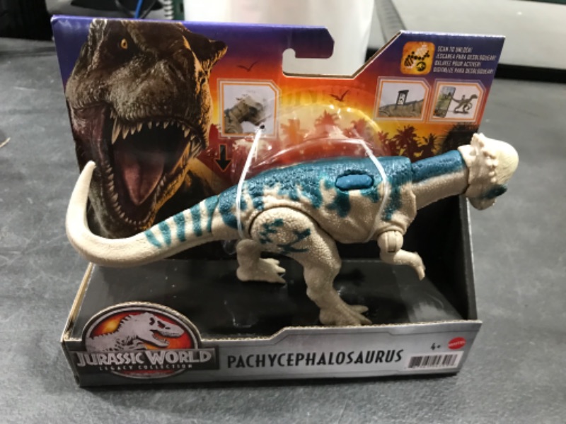 Photo 2 of Jurassic World Legacy Collection Pachycephalosaurus Dinosaur Figure with Attack Action


