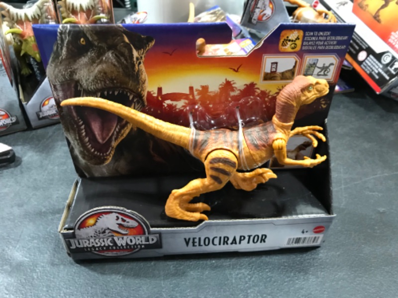 Photo 2 of Jurassic World Legacy Collection Velociraptor Dinosaur Figure with Attack Action

