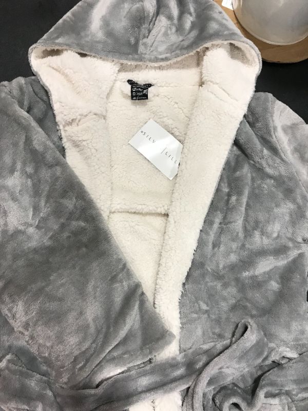 Photo 4 of [Size Small/Medium] Silver Lilly Womens Sherpa Lined Fleece Robe with Hood - Full Length Warm Plush Luxury Bathrobe [Grey]