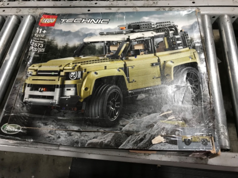 Photo 5 of LEGO Technic Land Rover Defender 
