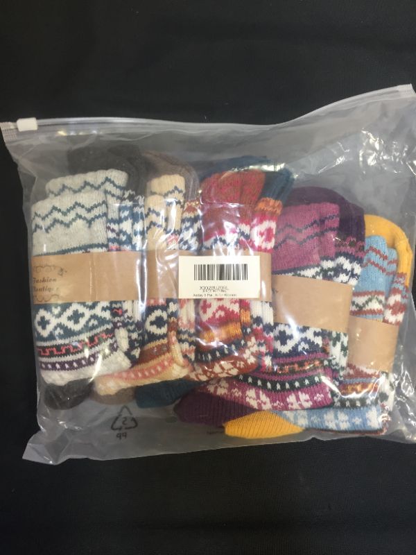 Photo 3 of Justay Winter Womens Wool Socks Vintage Warm Socks Thick Cozy Socks Knit Casual Crew Socks Gifts for Women
