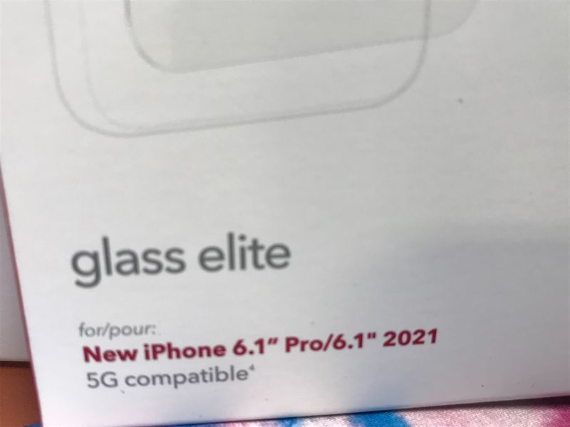 Photo 2 of ZAGG InvisibleShield Glass Elite Screen Protector Compatible 6.1" Pro/6.1 2021---3 pack 

