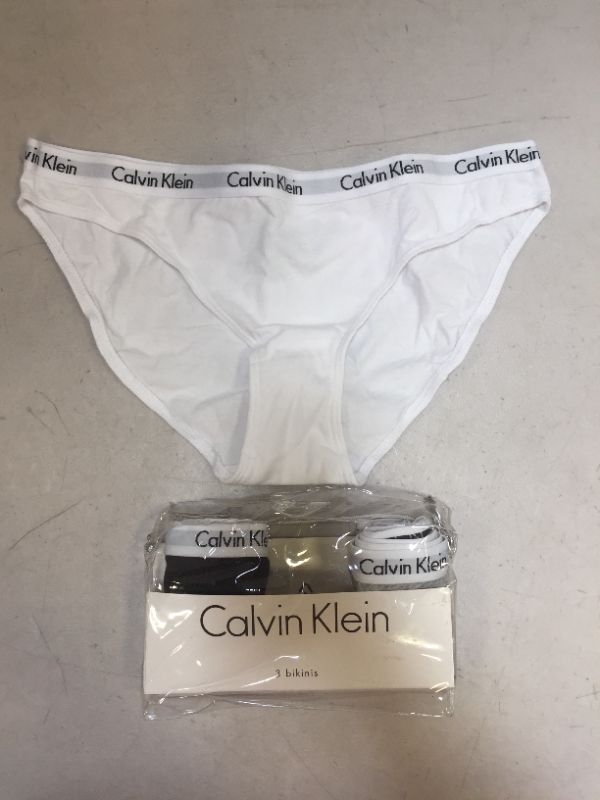 Photo 2 of Calvin Klein Women's Modern Cotton Stretch Bikini Panty
SIZE (S) - 3 PCS SET