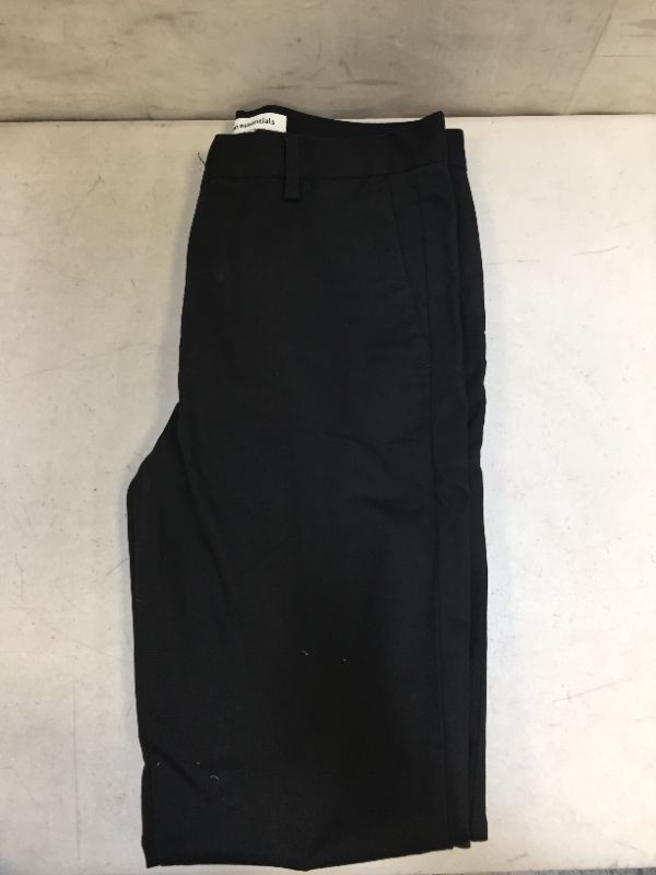 Photo 1 of Amazon Essentials Men's Classic-Fit Wrinkle-Resistant Flat-Front Chino Pant
SIZE 31X34