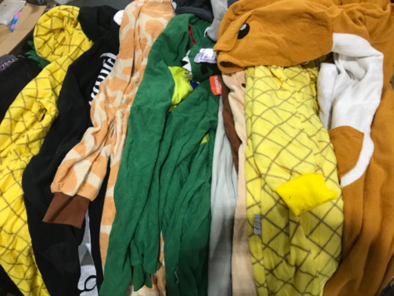 Photo 1 of BOX SLOT ONESIES 10