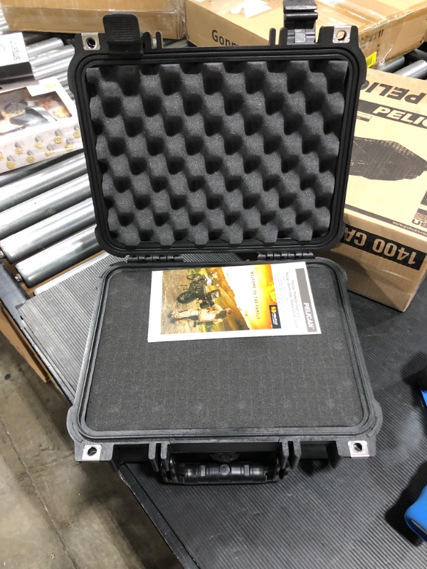 Photo 2 of Pelican 1400 Case With Foam (Black)