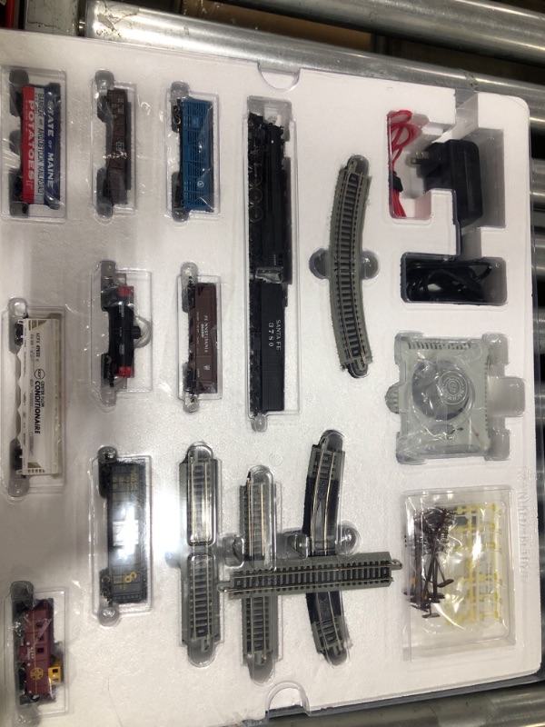 Photo 3 of Bachmann Trains - Empire Builder Ready To Run 68 Piece Electric Train Set - N Scale