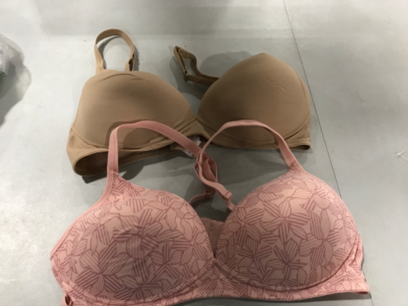 Photo 1 of 2 PACK BRAS SIZE 36B WARNERS 