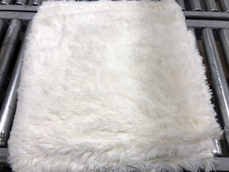 Photo 3 of [Size King] LUOYUAN JOYPOINT Plush Shaggy Long fur Duvet Cover Set Luxury Ultra Soft (Light Beige, King) 