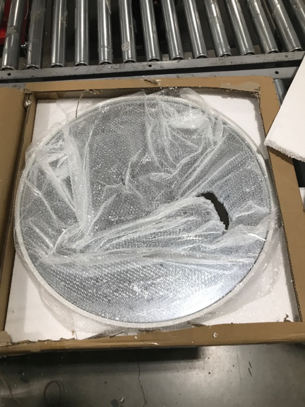 Photo 1 of 24" round Mirror 